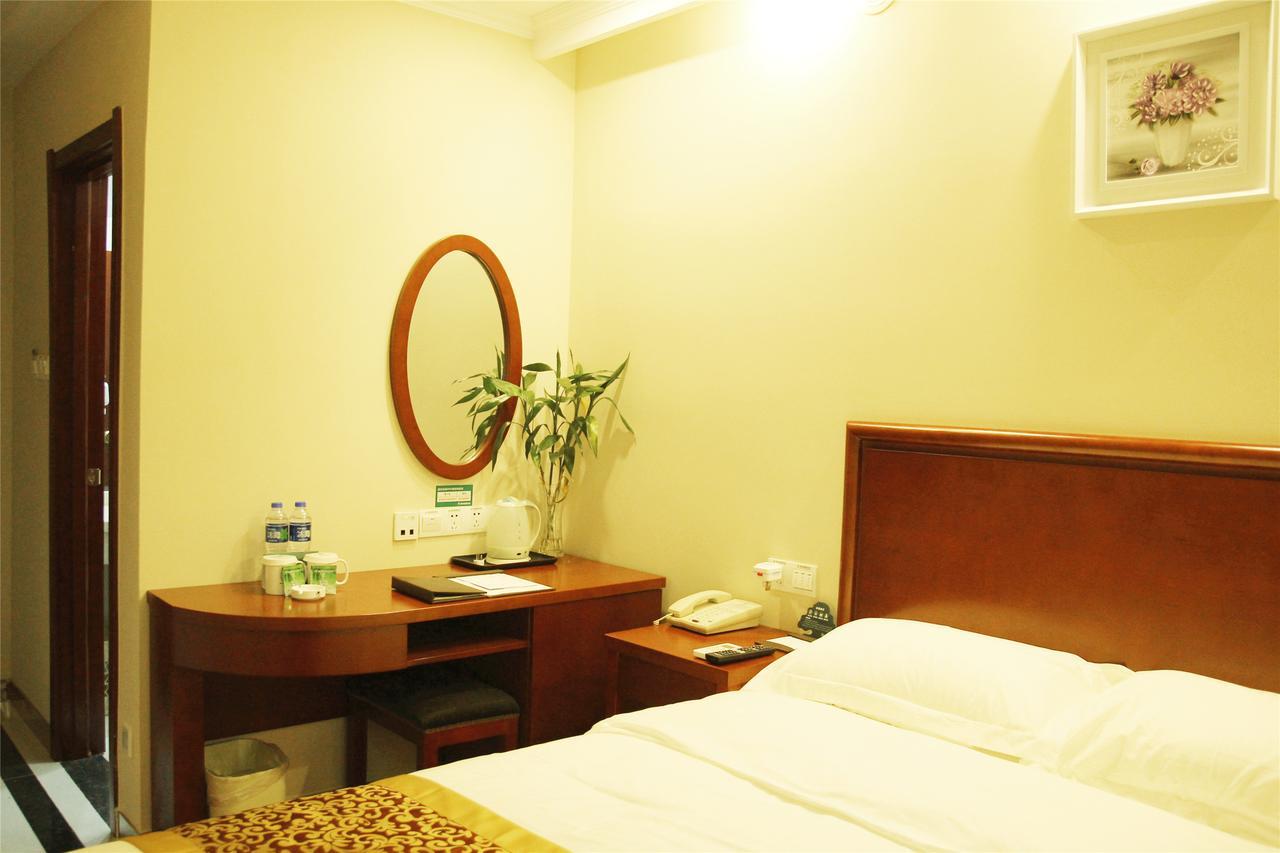 Greentree Inn Shanghai Pudong Airport Huaxia East Road Railway Station Shell Hotel Eksteriør bilde